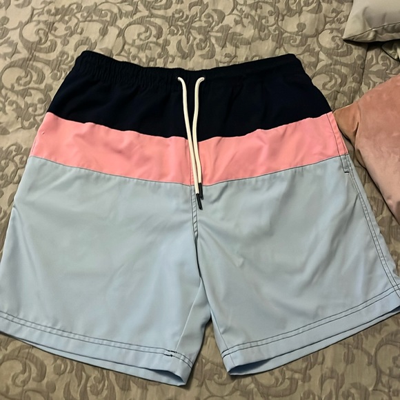 Multi colored swim trunks - Picture 1 of 5